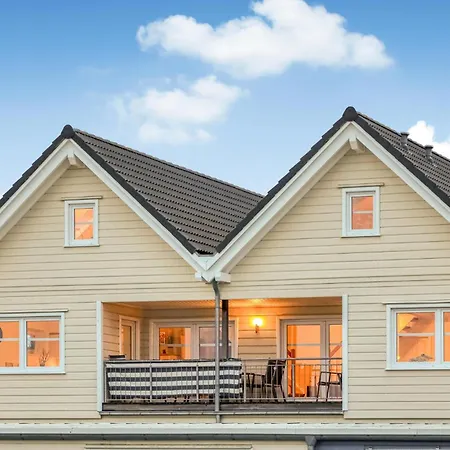 3 Bedroom Gorgeous In Lejlighed *